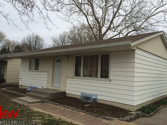 2nd image of 8210 S Cherrywood Dr