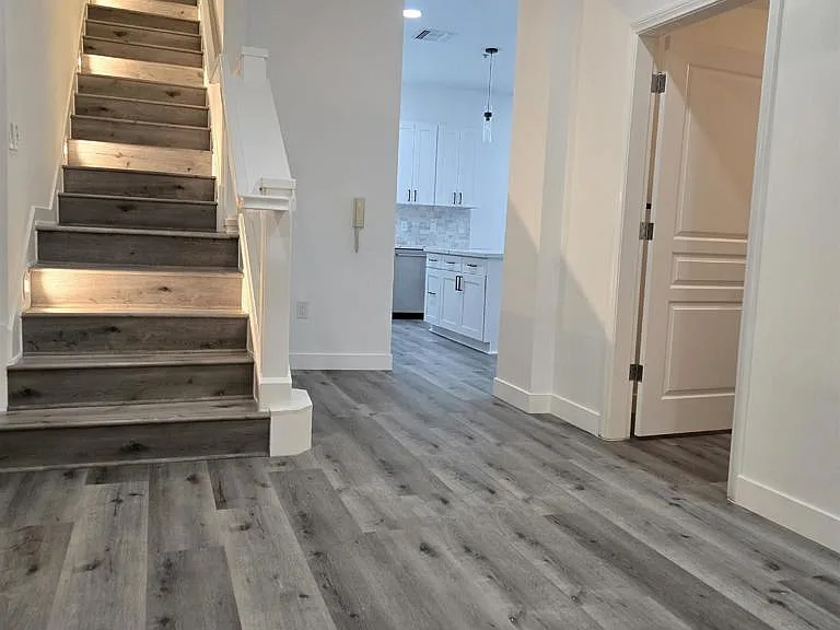110 W Island Ave — Photo 7