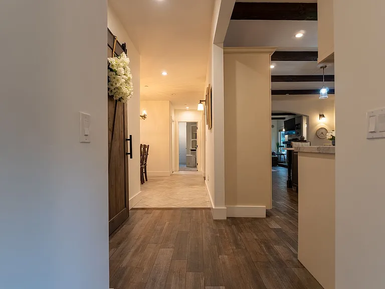 610 Forest Ave — Photo 49