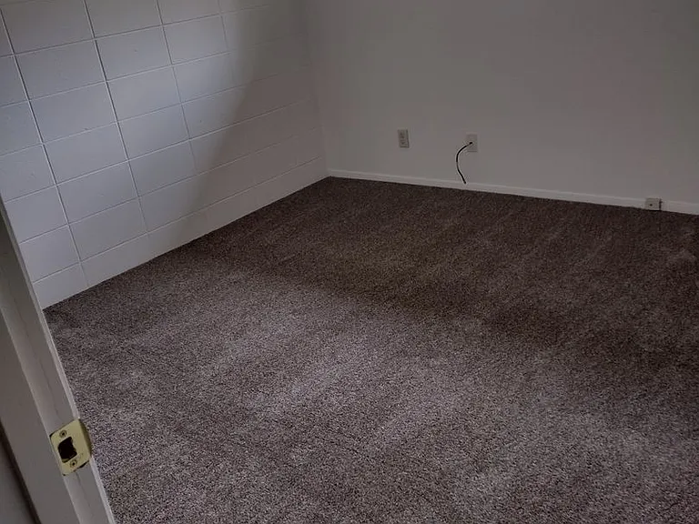Greentree Apartments — Photo 11