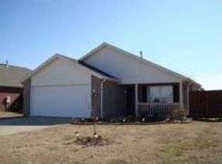 2405 SW Morris St, Bentonville, AR 72712