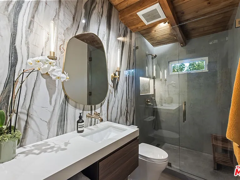 7442 Capps Ave — Photo 45
