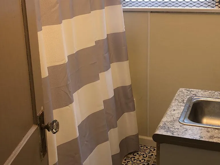 944 Winona Dr #3 — Photo 6
