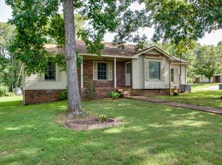 111 Friar Tuck Dr, Dickson, TN 37055