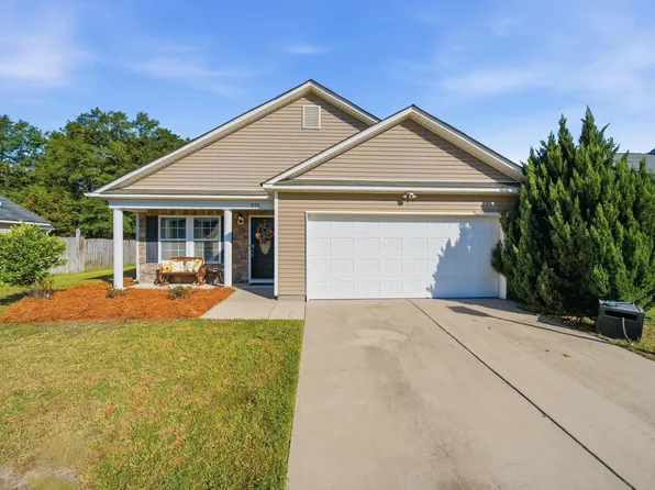 375 Colony Lakes Dr, Lexington, SC 29073