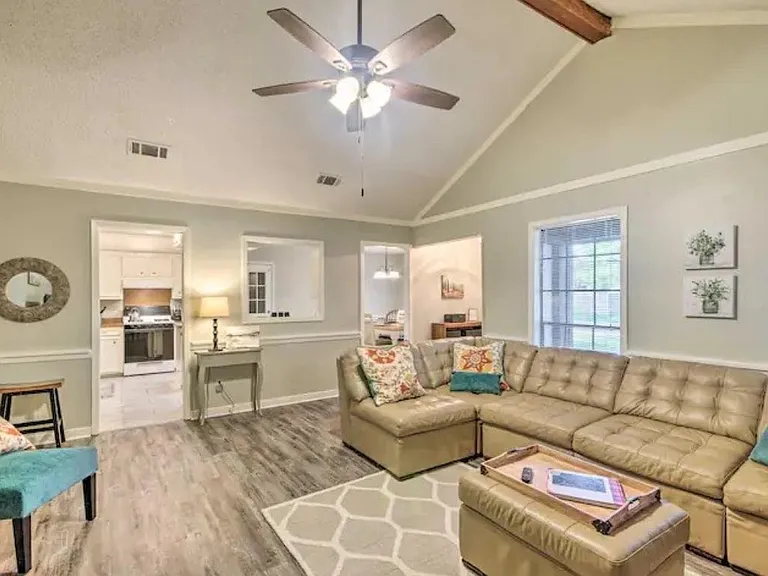 102 Boxwood Pl N — Photo 4