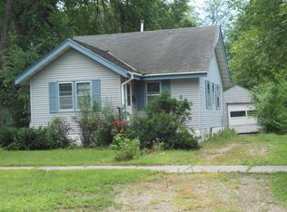 838 10th St SW, Huron, SD 57350