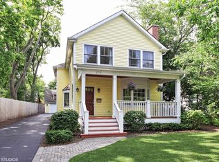 275 Noble Ave, Lake Forest, IL 60045