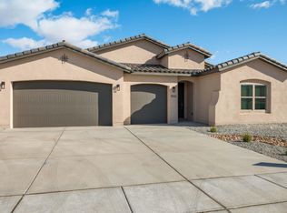 1532 NW Valle De Colores St, Los Lunas, NM 87031