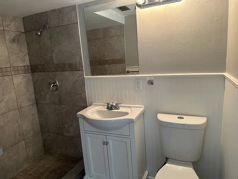 7804 Birchwood Dr — Photo 9