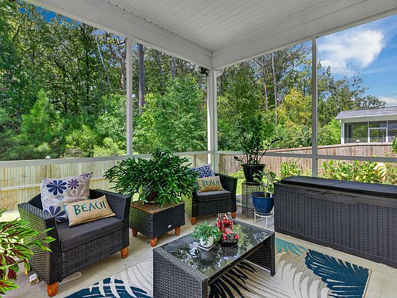 3rd image of 8805 Citronella Way