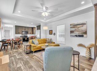 2 4th Ave, Ware, MA 01082