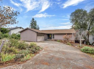 16747 Greenridge Rd, Hidden Valley Lake, CA 95467