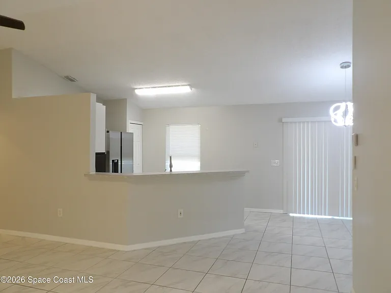 998 Camden Ave NW — Photo 7