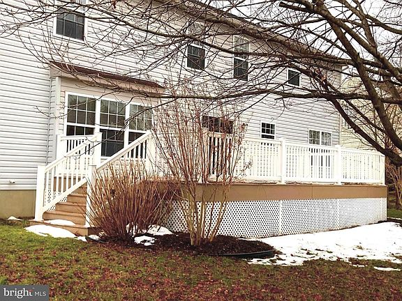 3rd image of 4 Riva Ridge Ln