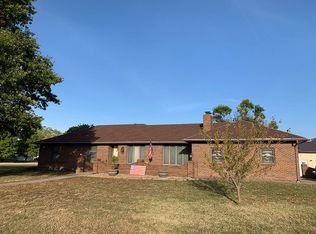 721 Osborne St, Burlington, KS 66839