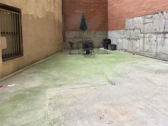 3rd image of 311 E 38th St APT C1