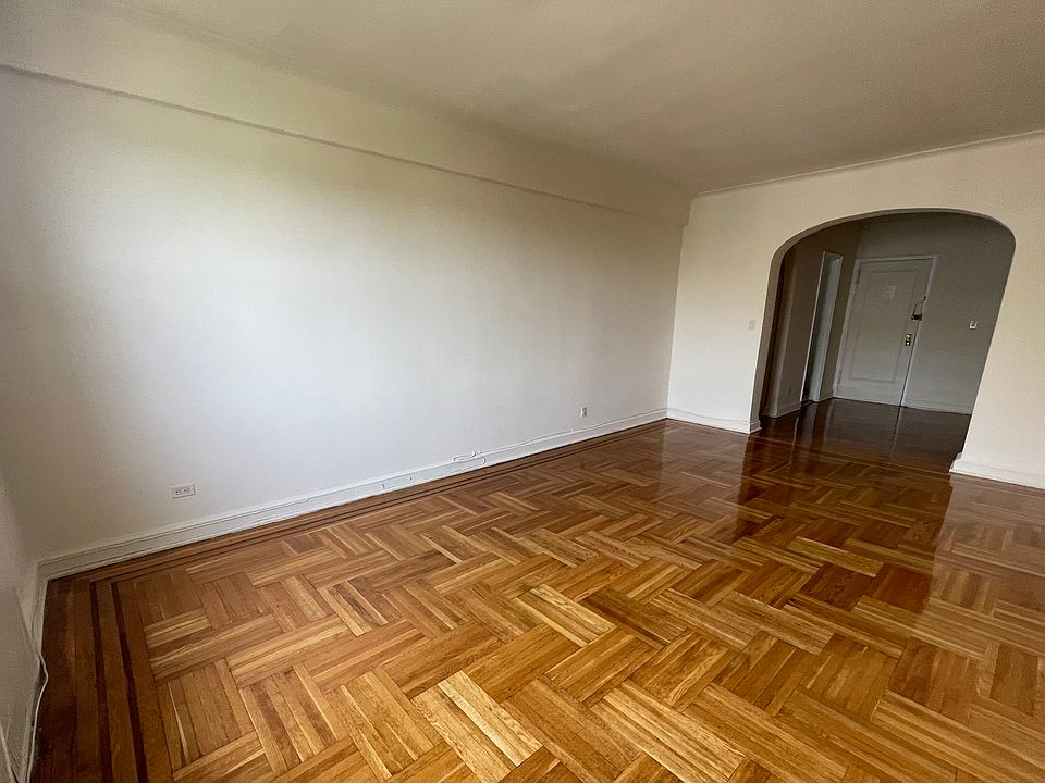 1st image of 4109 41st St APT 4