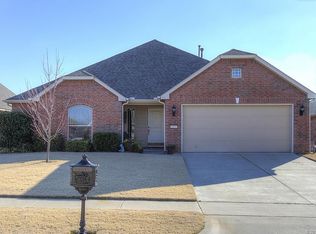 4805 E Dallas St, Broken Arrow, OK 74014
