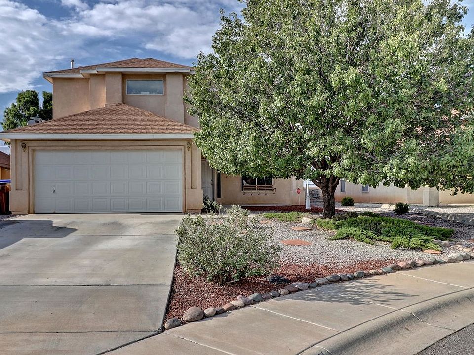 1st image of 4833 Calle Bella Ave