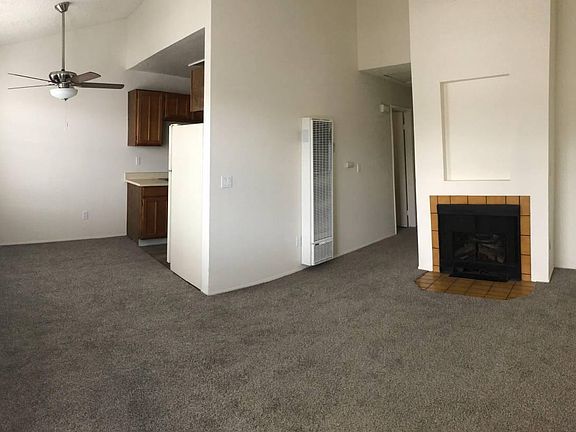 2nd image of 3993 Kansas St #7