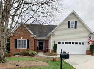 213 Brooks Landing Dr, Winston Salem, NC 27106