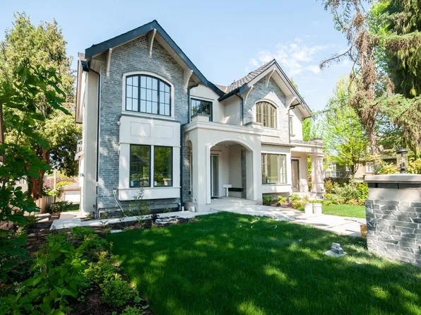 5909 Athlone St, Vancouver, BC V6M 3A3