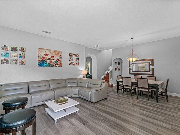 5th image of 8033 Tangelo Drive