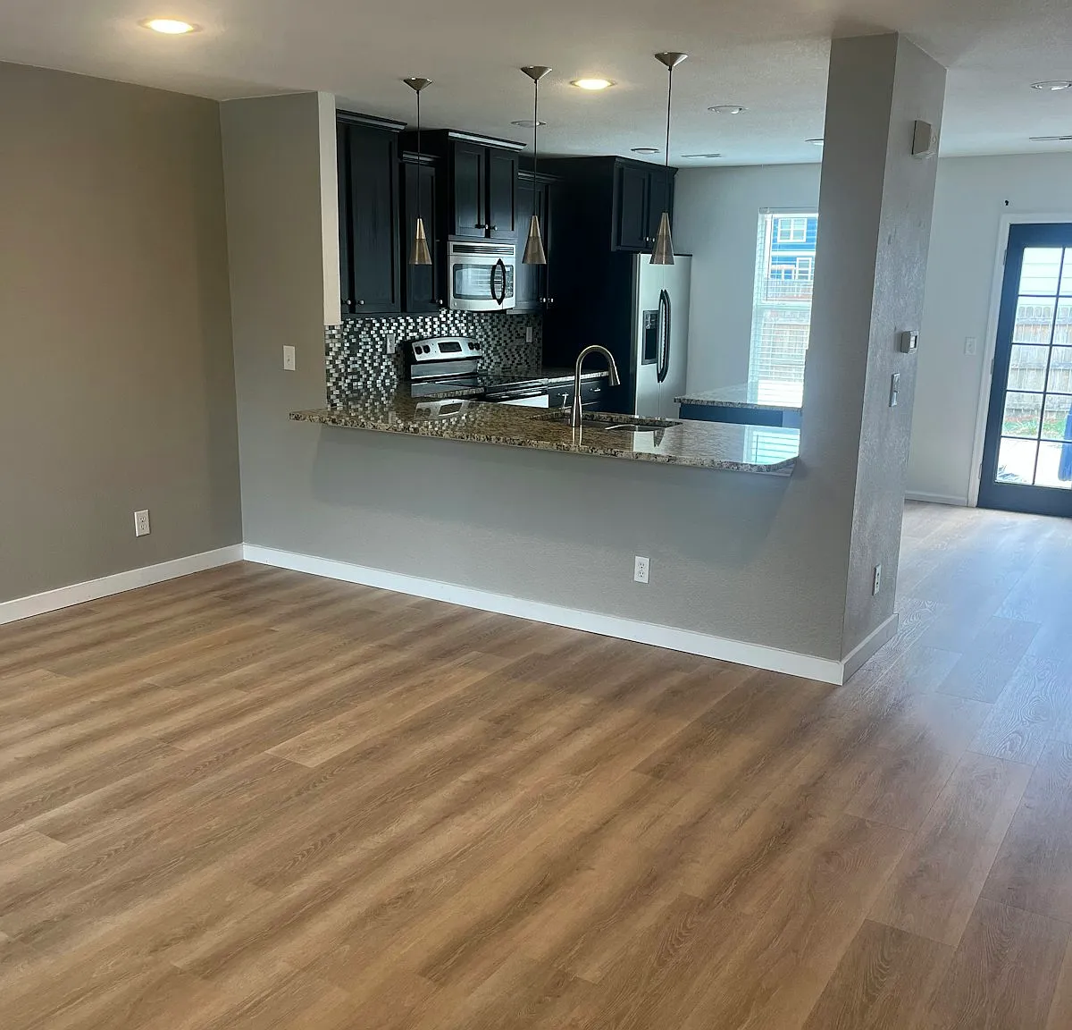10418 Forester Place — Photo 3