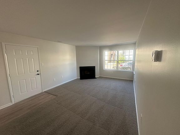 4th image of 22 Malibu Way
