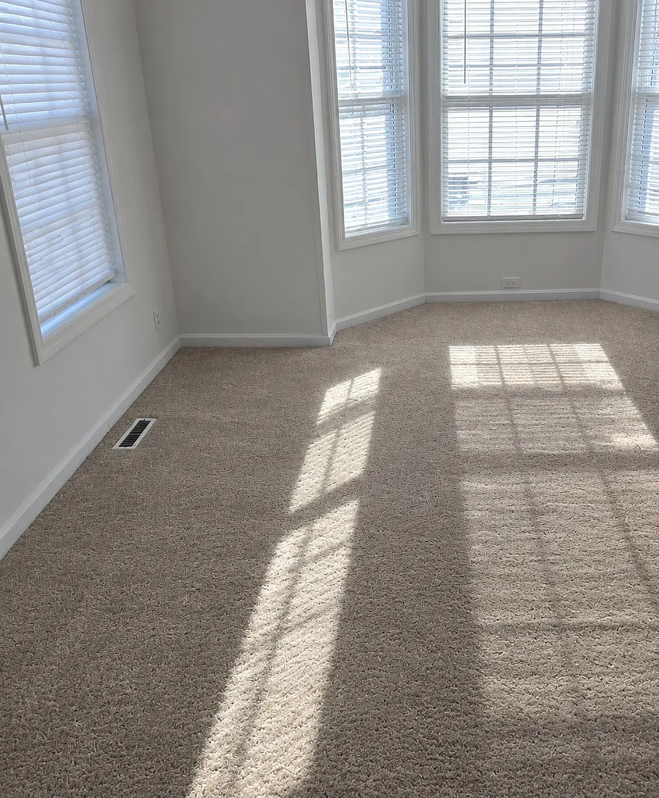 4 bed, $2,995 — Photo 1