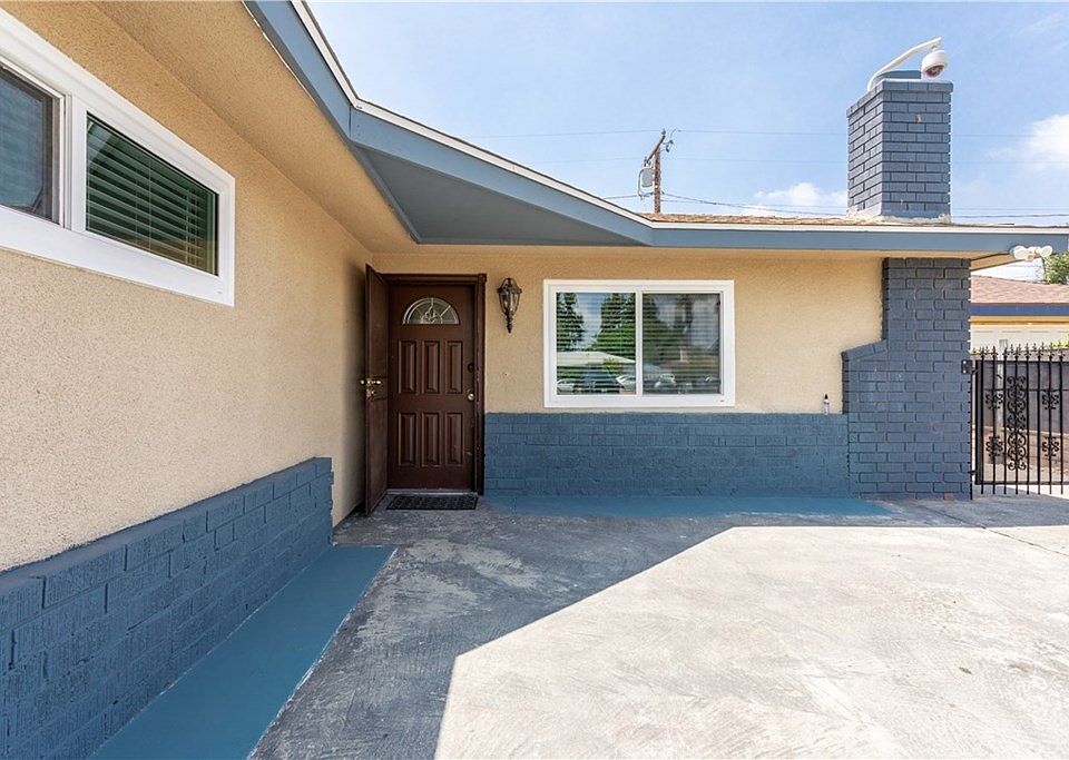 2nd image of 2563 Kimball Ave