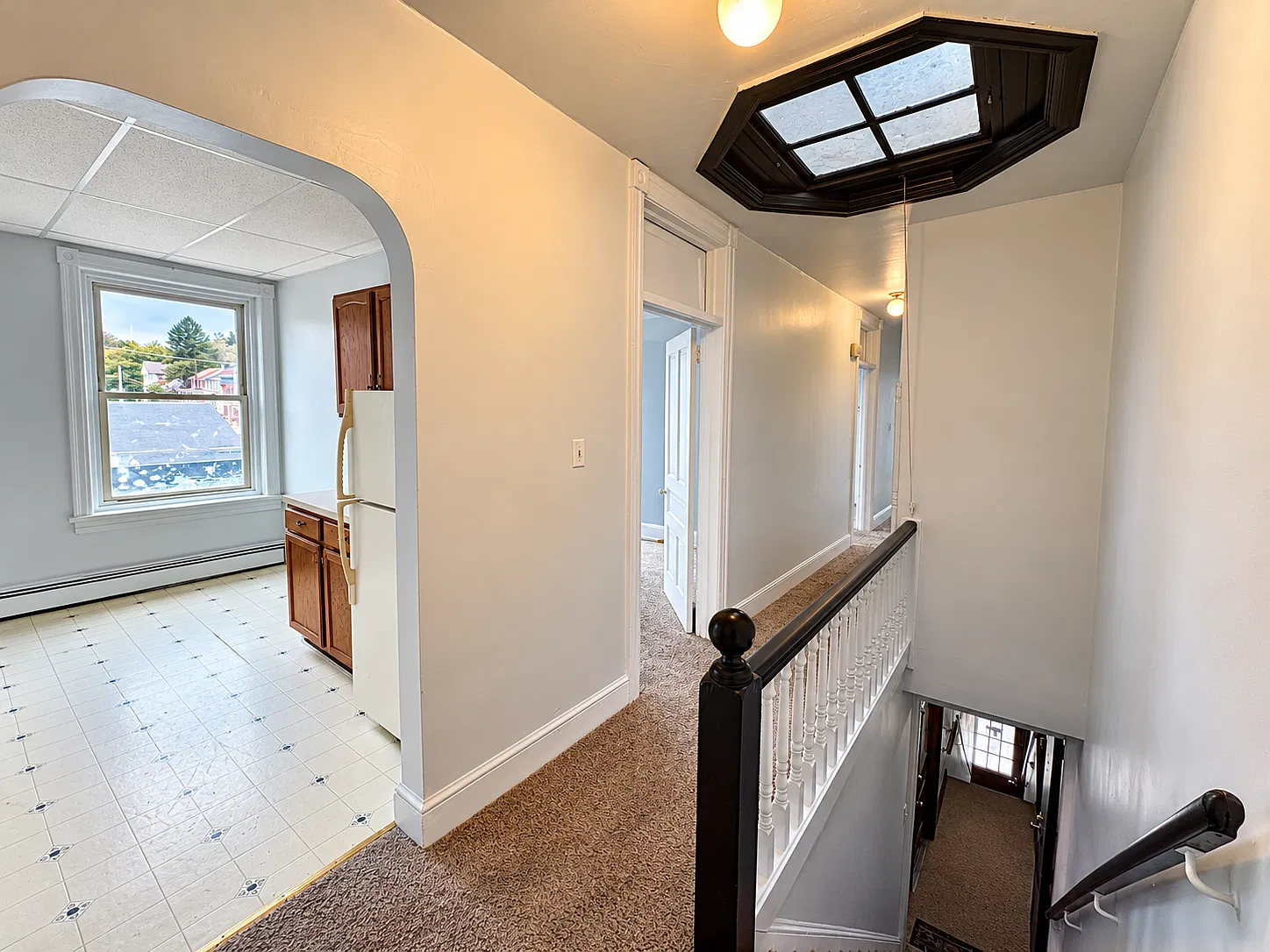 2 bed, 1.0 bath, 1100 sqft, $1,250 — Photo 3