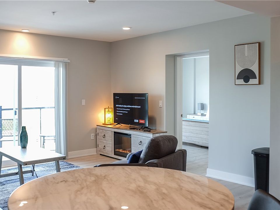 205 Lakeshore Dr Canandaigua, NY Zillow Apartments for Rent in