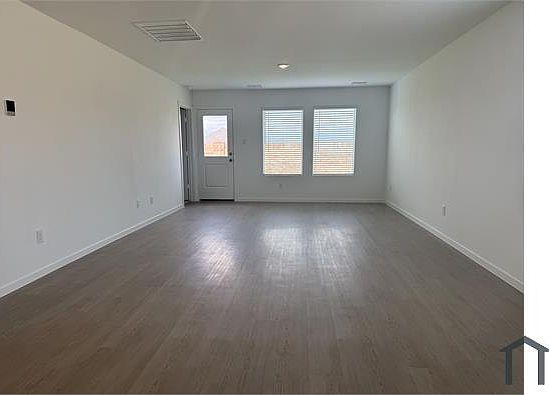 3rd image of 1217 Meadow Spring Ln