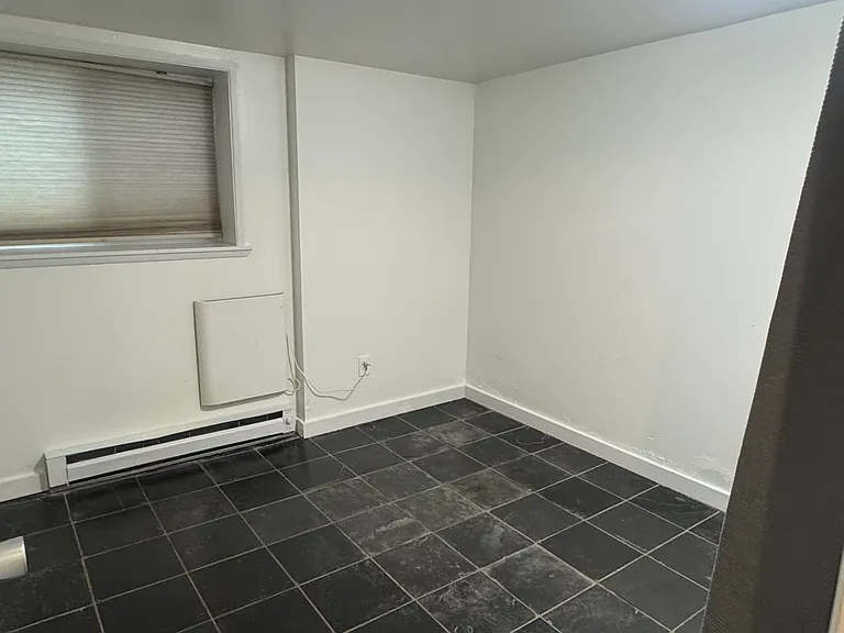 2043 NW Kearney St #3 — Photo 7