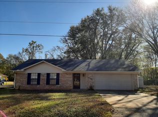 1108 Lee St, Whitehouse, TX 75791