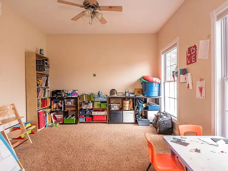 929 S Fenbrook Ct — Photo 10