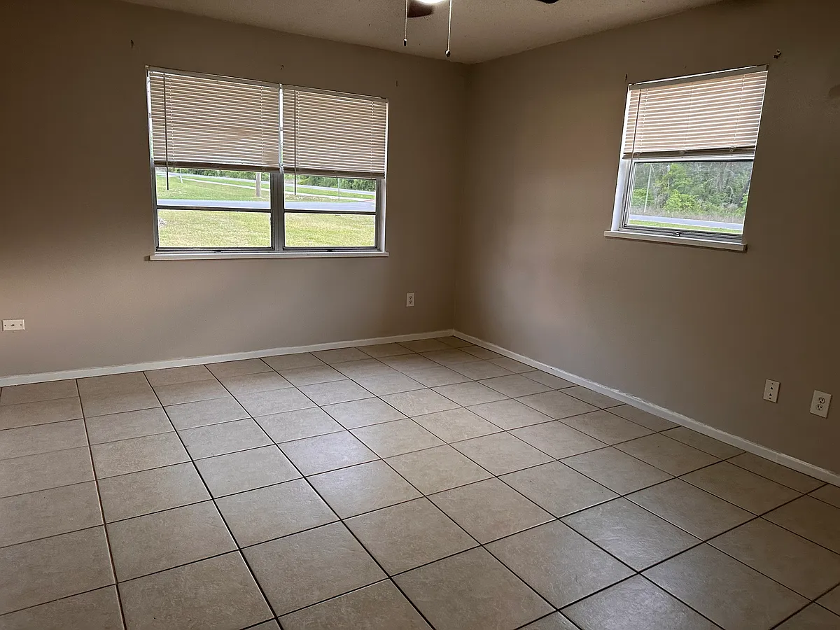 Building Photo - 300 Wilda Ave #1