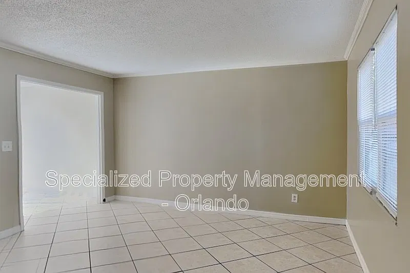 2 bed, 1.5 bath, 1759 sqft, $1,250 — Photo 3
