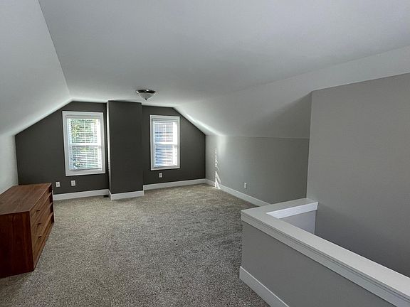 5th image of 724 S Edison Ave