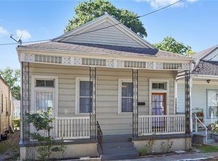 2514 Cambronne St, New Orleans, LA 70118