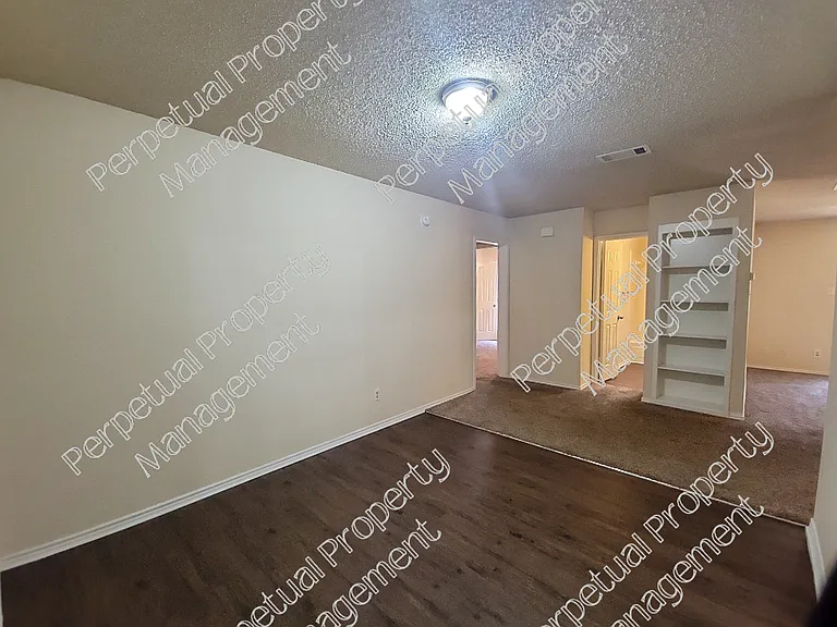 1714 Magnolia Ln — Photo 8