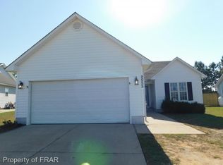 2555 Cameron Woods Ln, Fayetteville, NC 28306