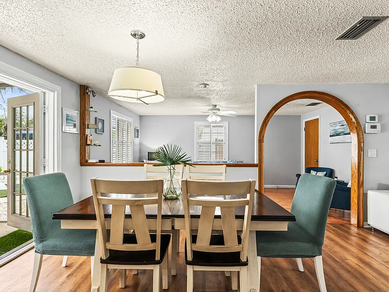 3640 Anderson Ave — Photo 35