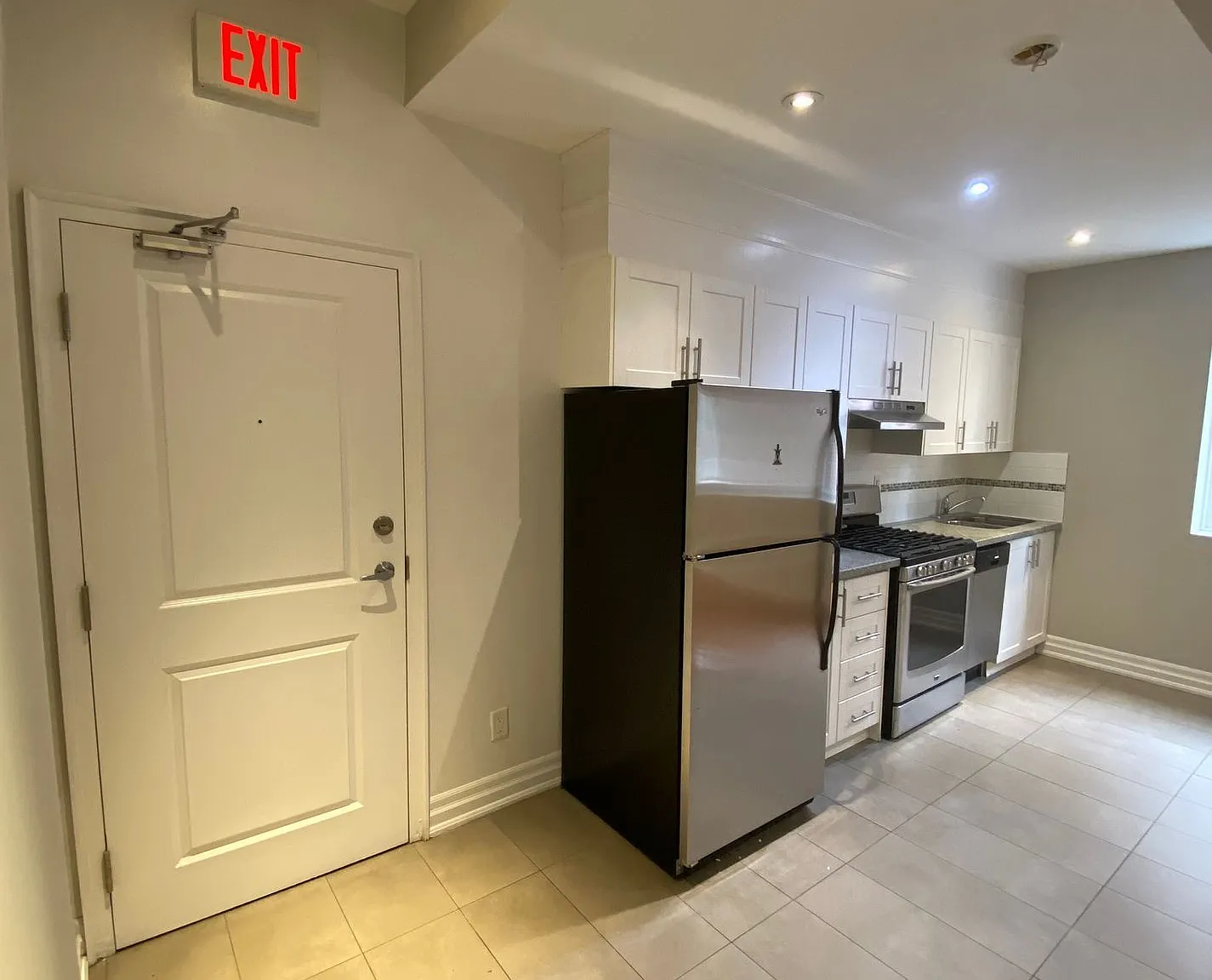 1 bed, $1,800 — Photo 4