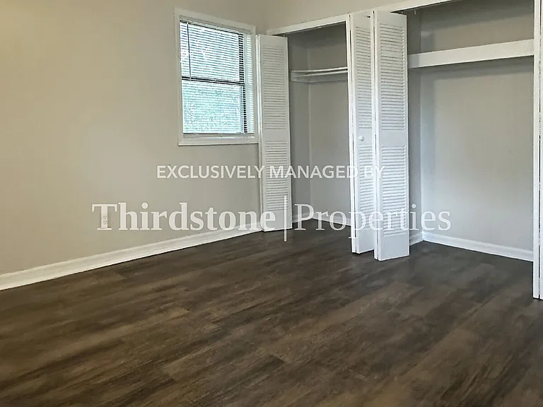 1173 W 27th St — Photo 18
