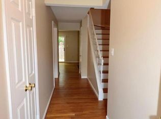 7048 Leestone St, Springfield, VA 22151