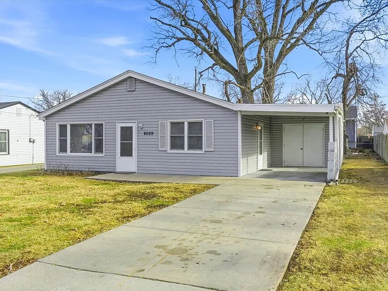 4009 Twin City Dr — Photo 1