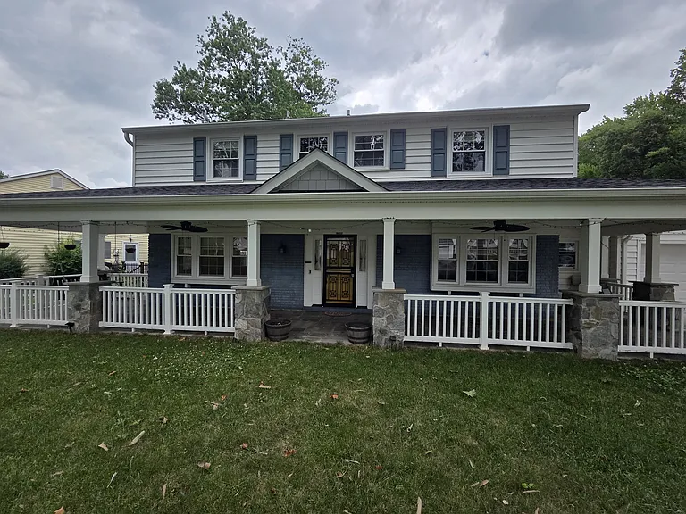 4224 Melville Ln — Photo 2